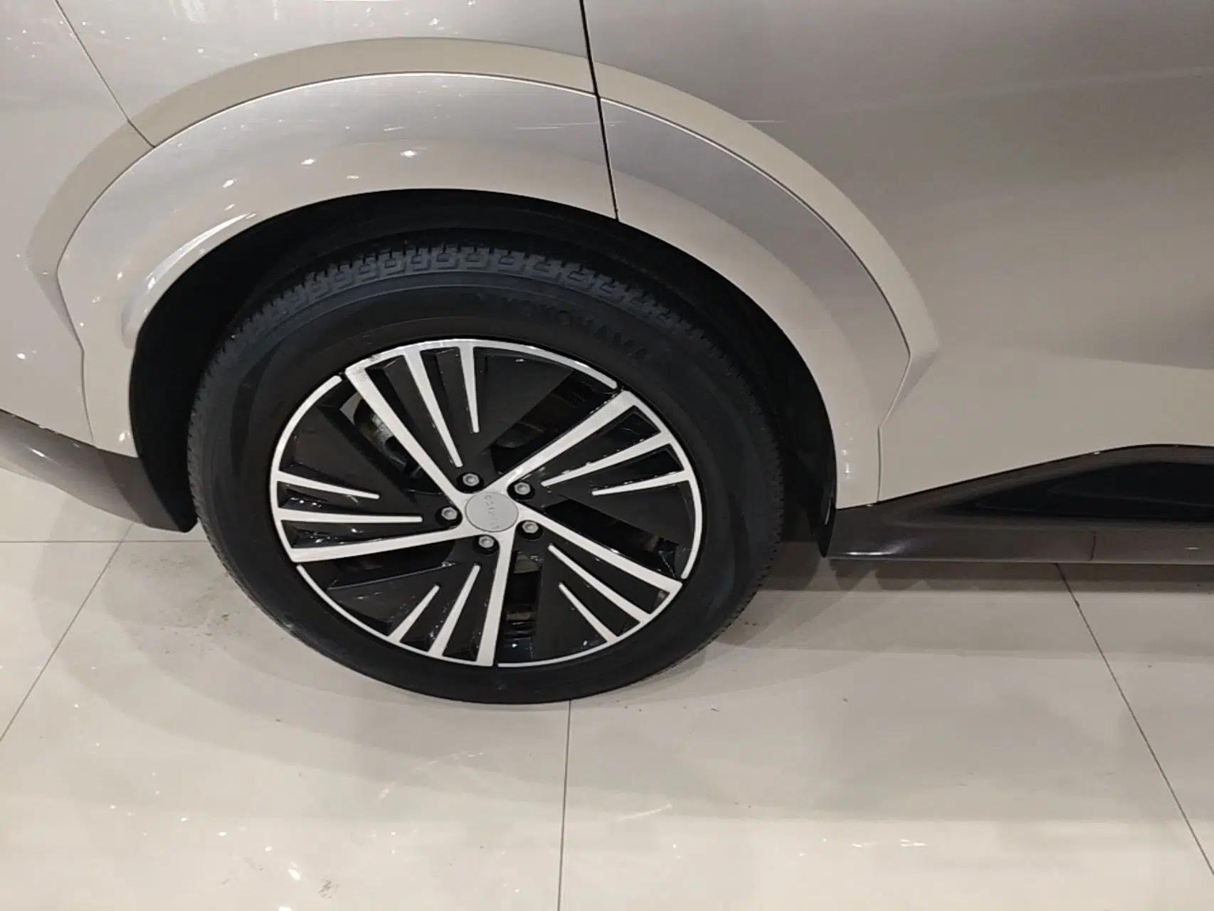 Lynk & Co 08 EM-P 2023 120km Long-Range Halo — миниатюра 10