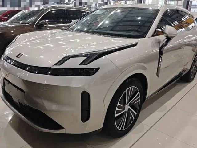 Lynk & Co 08 EM-P 2023 120km Long-Range Halo