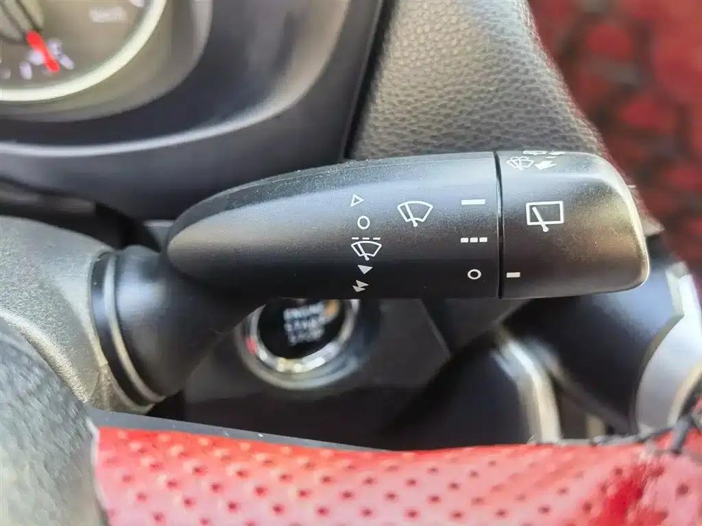 2022 Toyota RAV4 2.0L CVT 4WD Luxury Edition — миниатюра 19