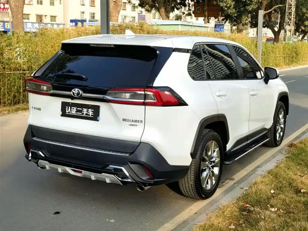 2022 Toyota RAV4 2.0L CVT 4WD Luxury Edition — миниатюра 7