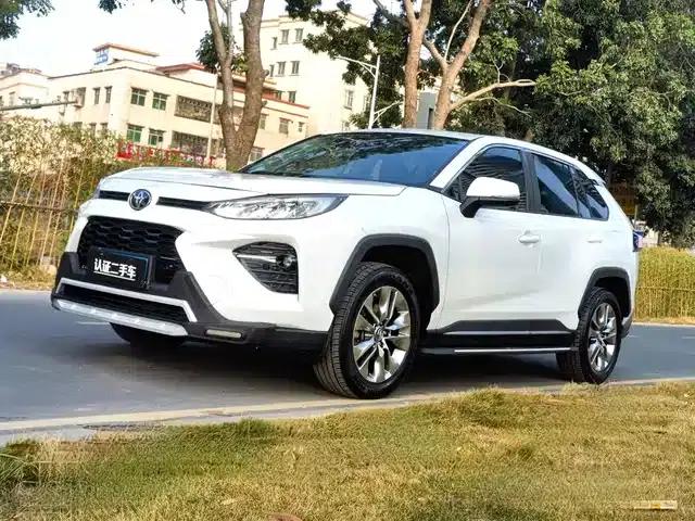 2022 Toyota RAV4 2.0L CVT 4WD Luxury Edition