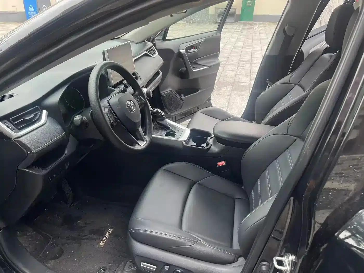 2021 Toyota RAV4 2.0L CVT 4WD Luxury Edition — миниатюра 14