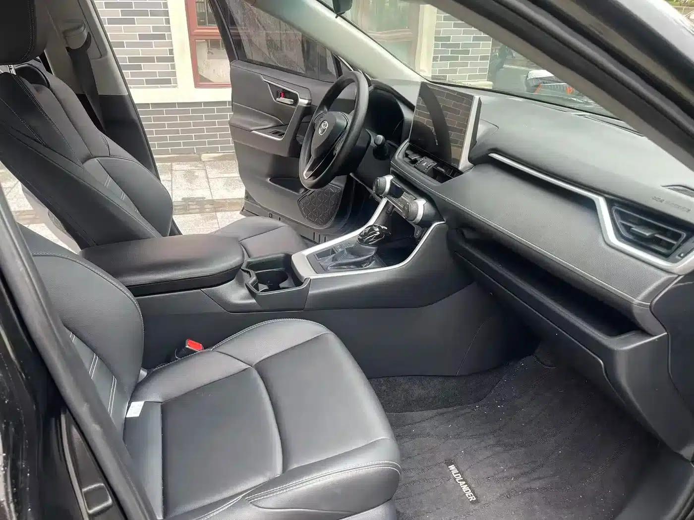 2021 Toyota RAV4 2.0L CVT 4WD Luxury Edition — миниатюра 10