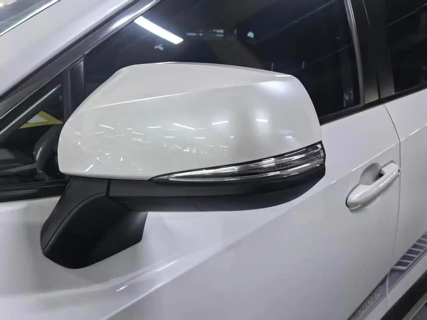 2020 Toyota RAV4 2.0L CVT 4WD Luxury Edition — миниатюра 6