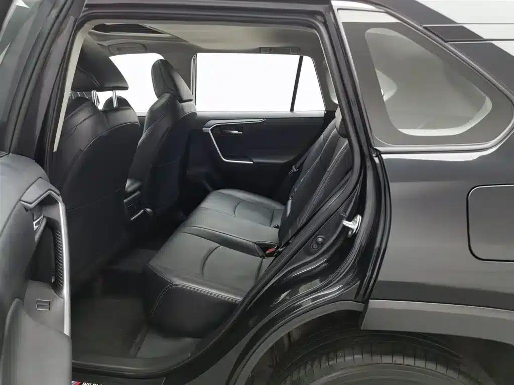 2020 Toyota RAV4 2.0L CVT 2WD Luxury Edition — миниатюра 15