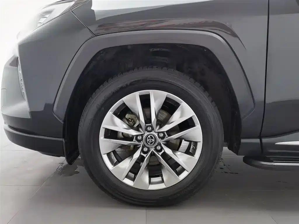 2020 Toyota RAV4 2.0L CVT 2WD Luxury Edition — миниатюра 17