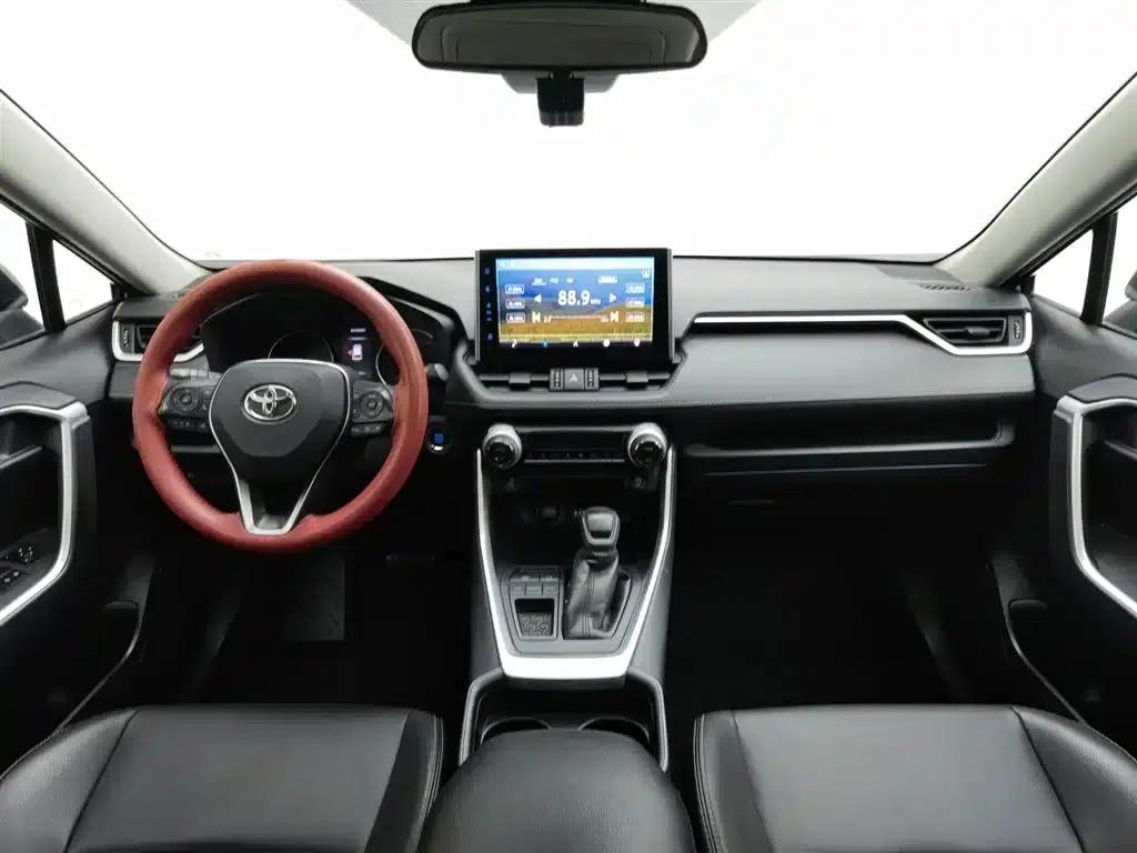 2020 Toyota RAV4 2.0L CVT 2WD Luxury Edition — миниатюра 5