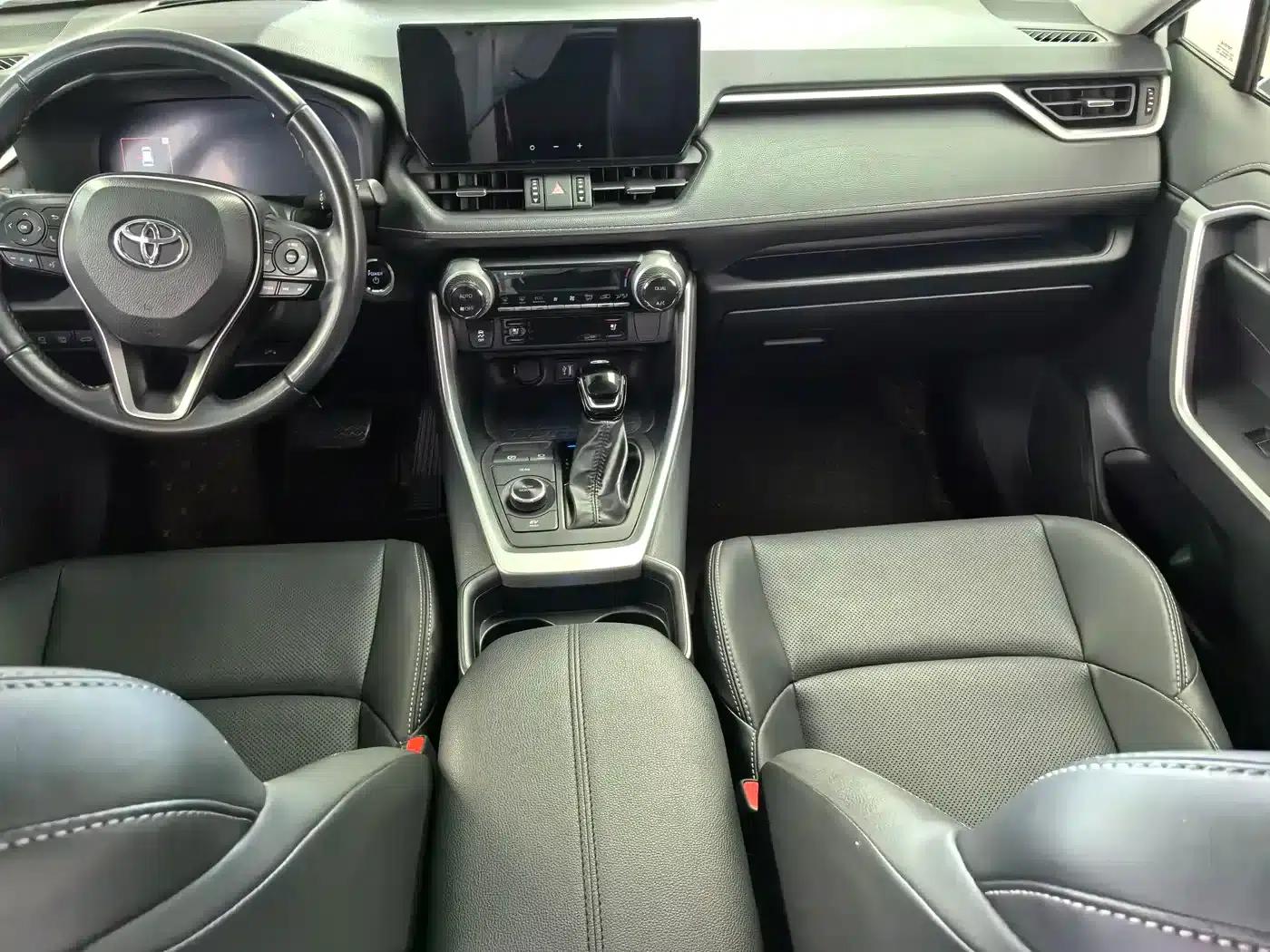 2023 Toyota RAV4 Hybrid 2.5L E-CVT 4WD Premium Edition — миниатюра 8