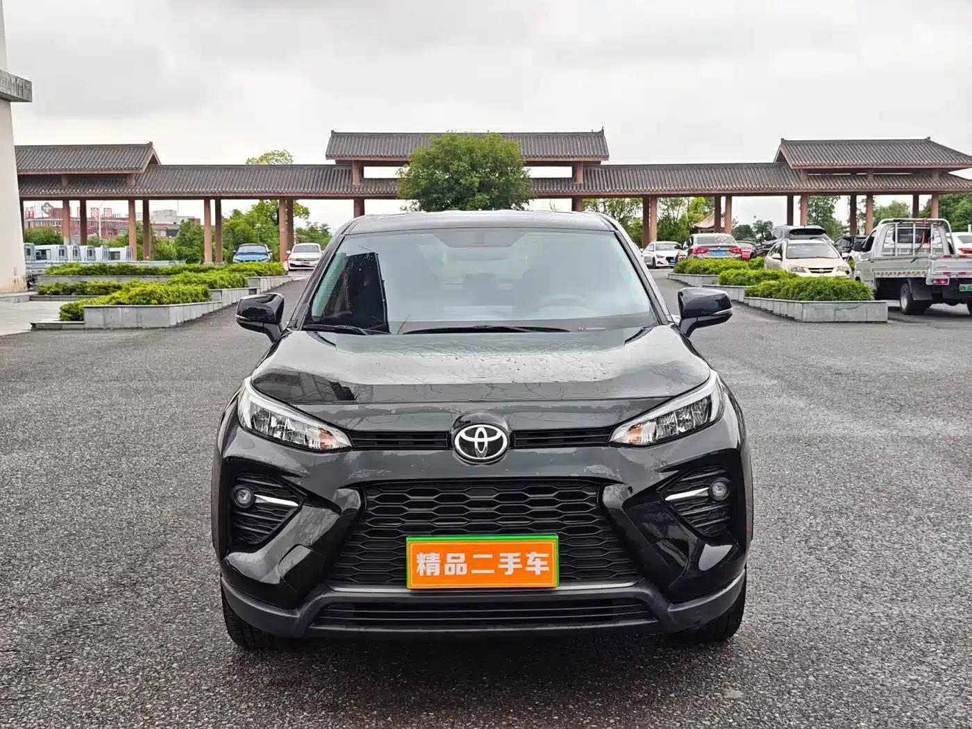 2024 Toyota RAV4 2.0L CVT 2WD Leading Edition — миниатюра 2