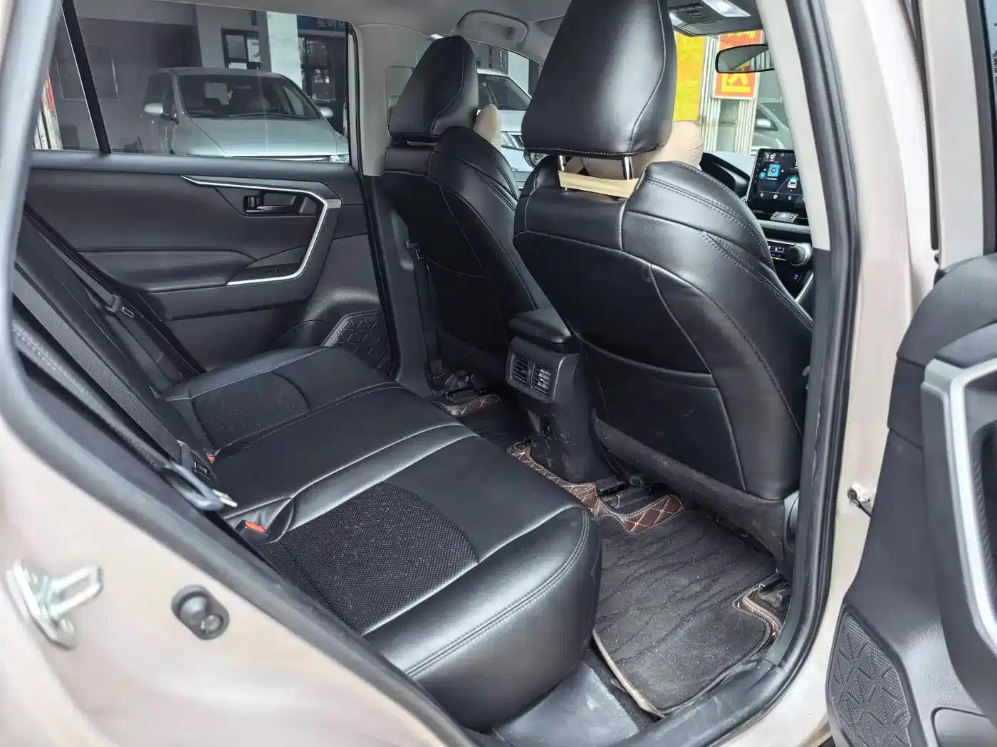 2023 Toyota Highlander 2.0L CVT 2WD Leading Edition — миниатюра 12