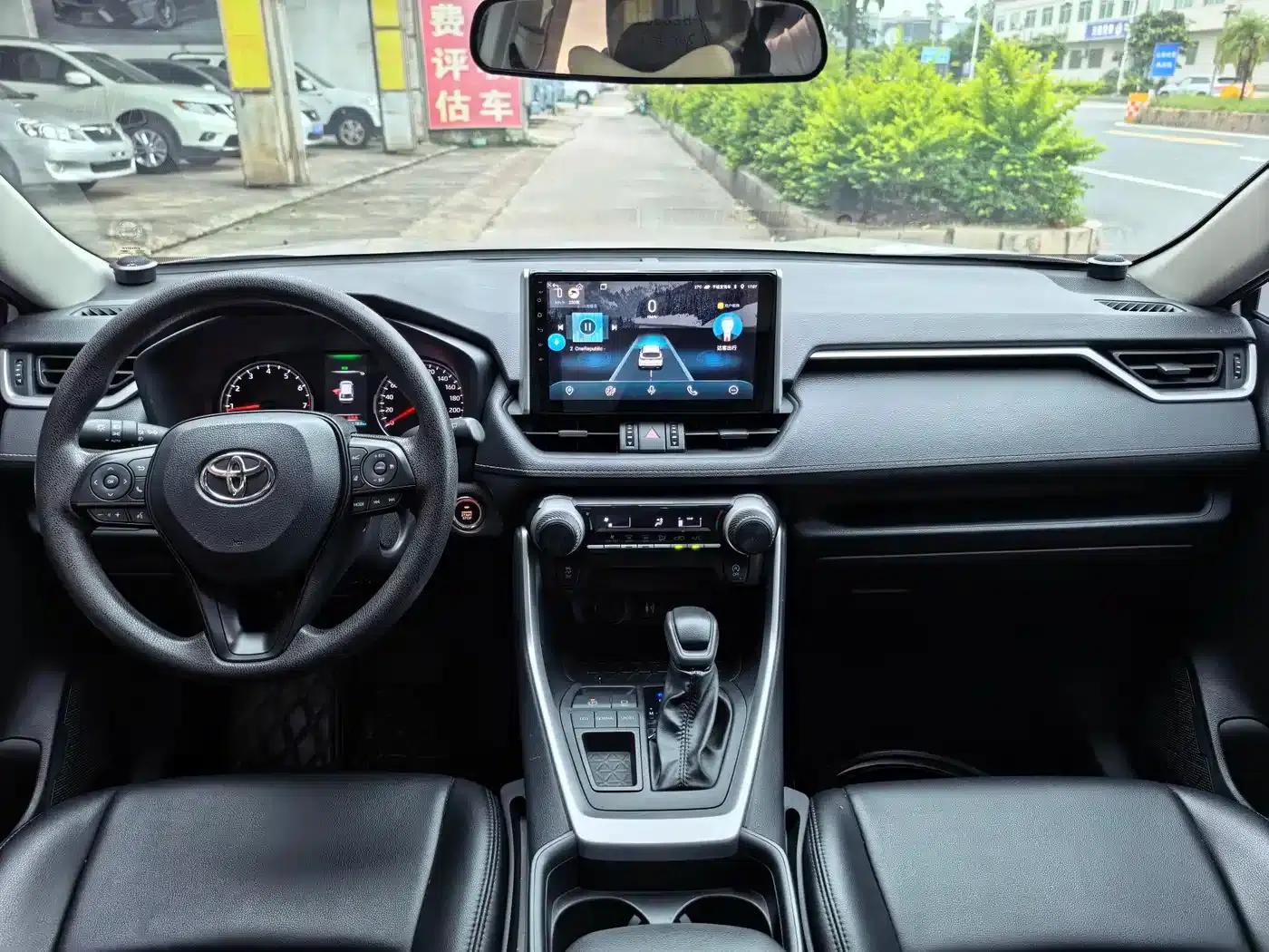 2023 Toyota Highlander 2.0L CVT 2WD Leading Edition — миниатюра 4