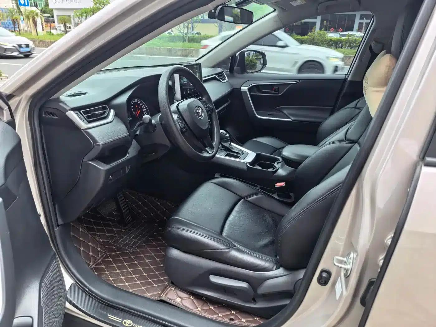 2023 Toyota Highlander 2.0L CVT 2WD Leading Edition — миниатюра 5