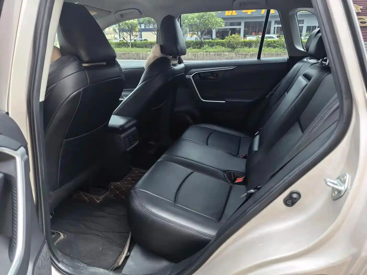 2023 Toyota Highlander 2.0L CVT 2WD Leading Edition — миниатюра 6
