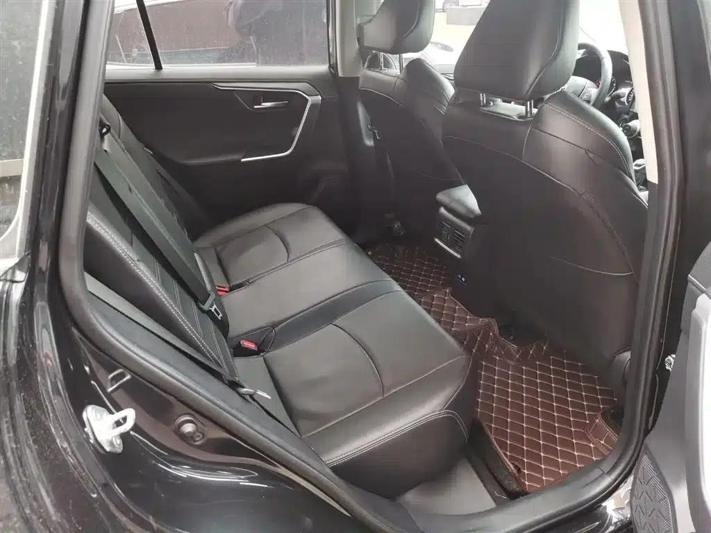 2022 Toyota RAV4 2.0L CVT 2WD Luxury Edition — миниатюра 17