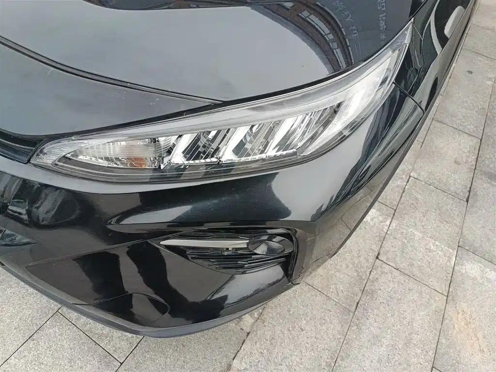 2022 Toyota RAV4 2.0L CVT 2WD Luxury Edition — миниатюра 19