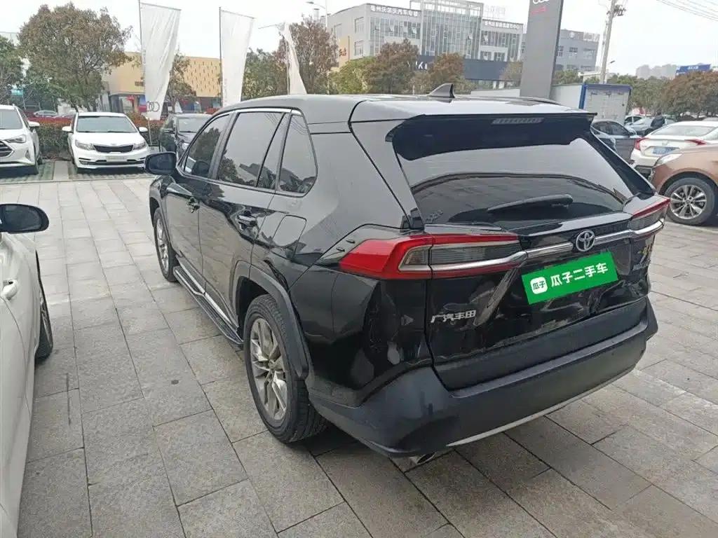 2022 Toyota RAV4 2.0L CVT 2WD Luxury Edition — миниатюра 24