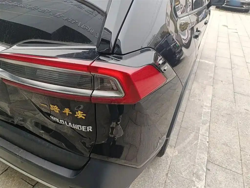 2022 Toyota RAV4 2.0L CVT 2WD Luxury Edition — миниатюра 25