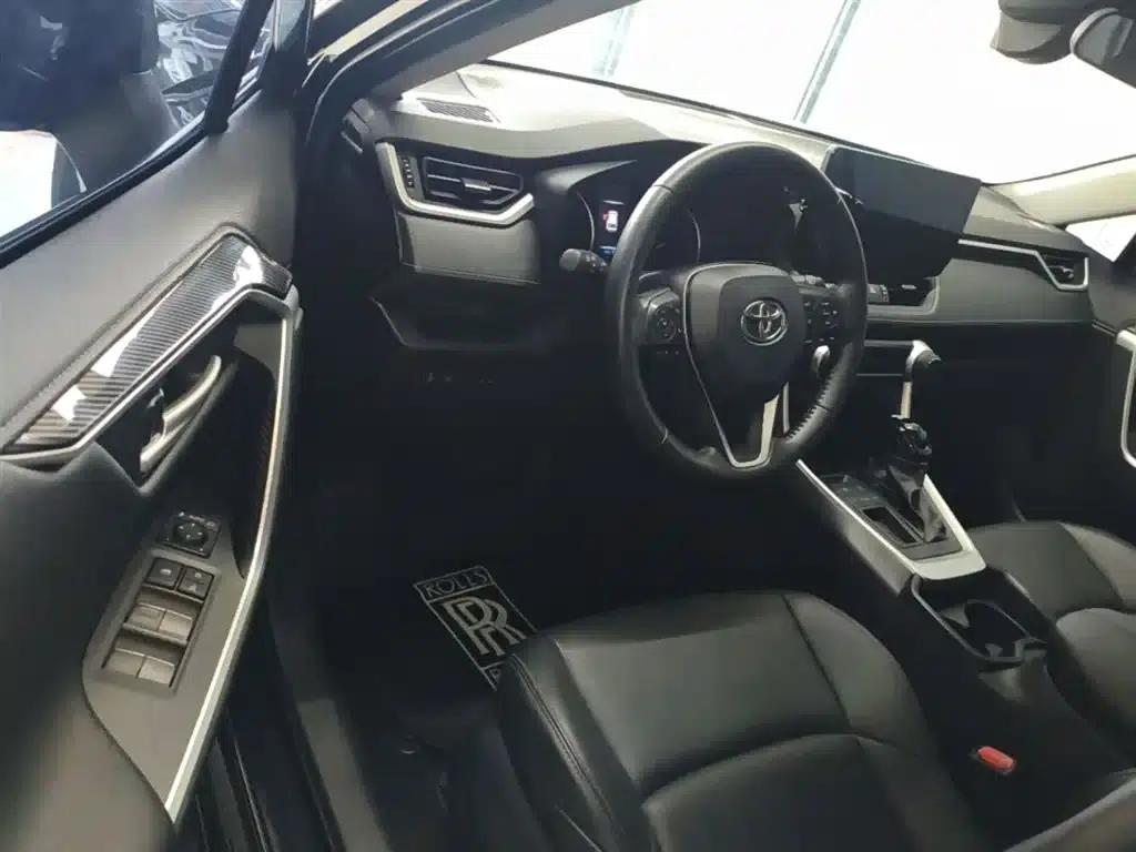 2022 Toyota RAV4 2.0L CVT 2WD Urban Edition — миниатюра 16