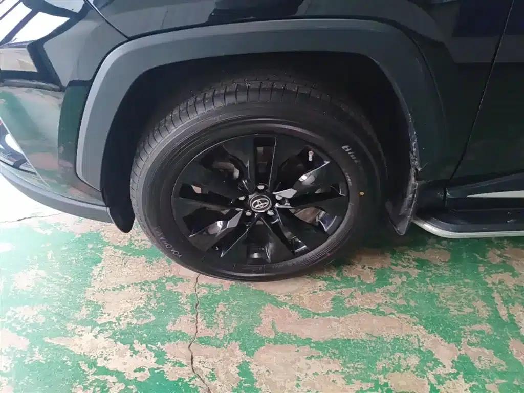 2022 Toyota RAV4 2.0L CVT 2WD Urban Edition — миниатюра 23