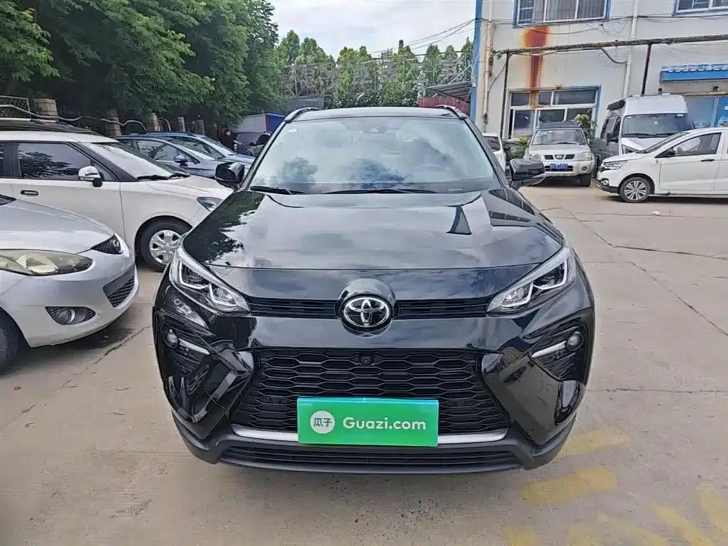 2023 Toyota RAV4 2.0L CVT 4WD Luxury PLUS Edition — миниатюра 3