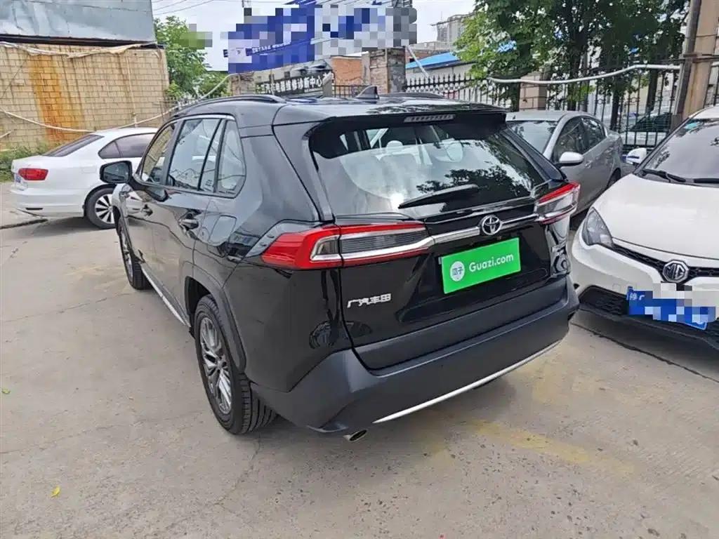 2023 Toyota RAV4 2.0L CVT 4WD Luxury PLUS Edition — миниатюра 5