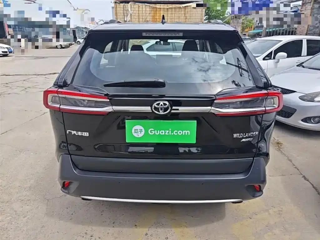 2023 Toyota RAV4 2.0L CVT 4WD Luxury PLUS Edition — миниатюра 6