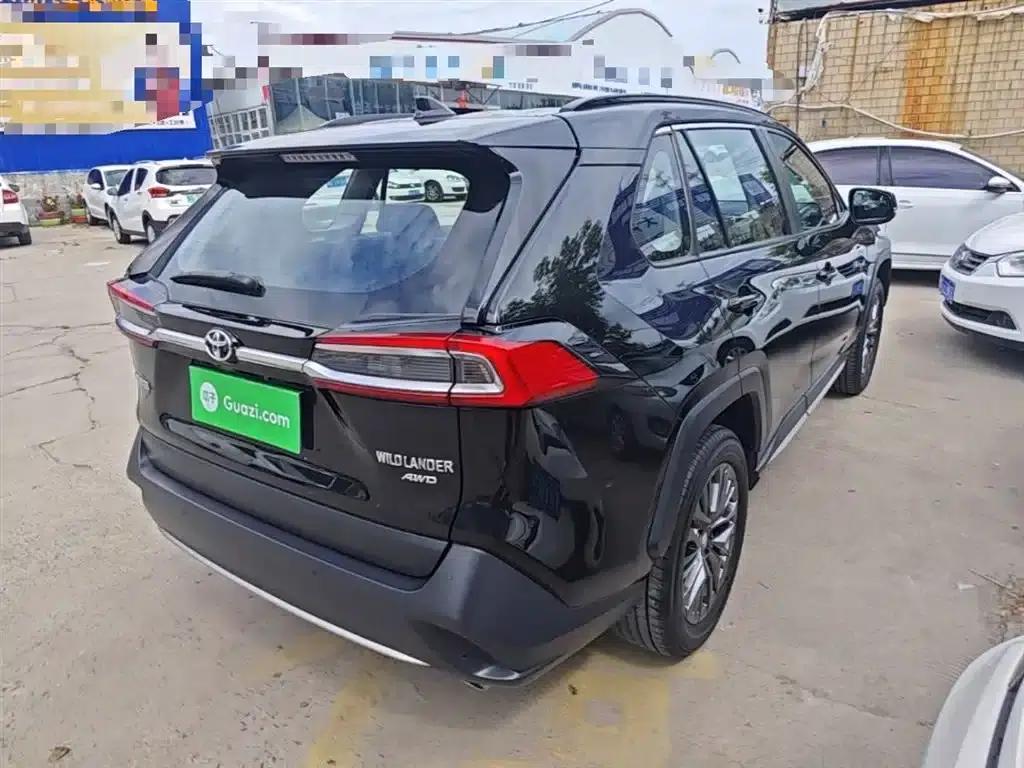 2023 Toyota RAV4 2.0L CVT 4WD Luxury PLUS Edition — миниатюра 7