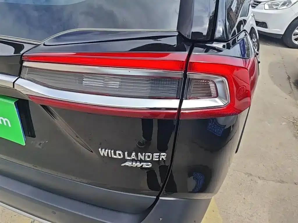 2023 Toyota RAV4 2.0L CVT 4WD Luxury PLUS Edition — миниатюра 8