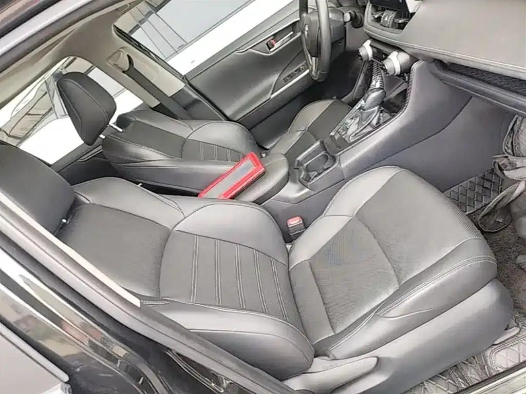 Highlander 2020 2.0L CVT 4WD Premium Edition — миниатюра 25
