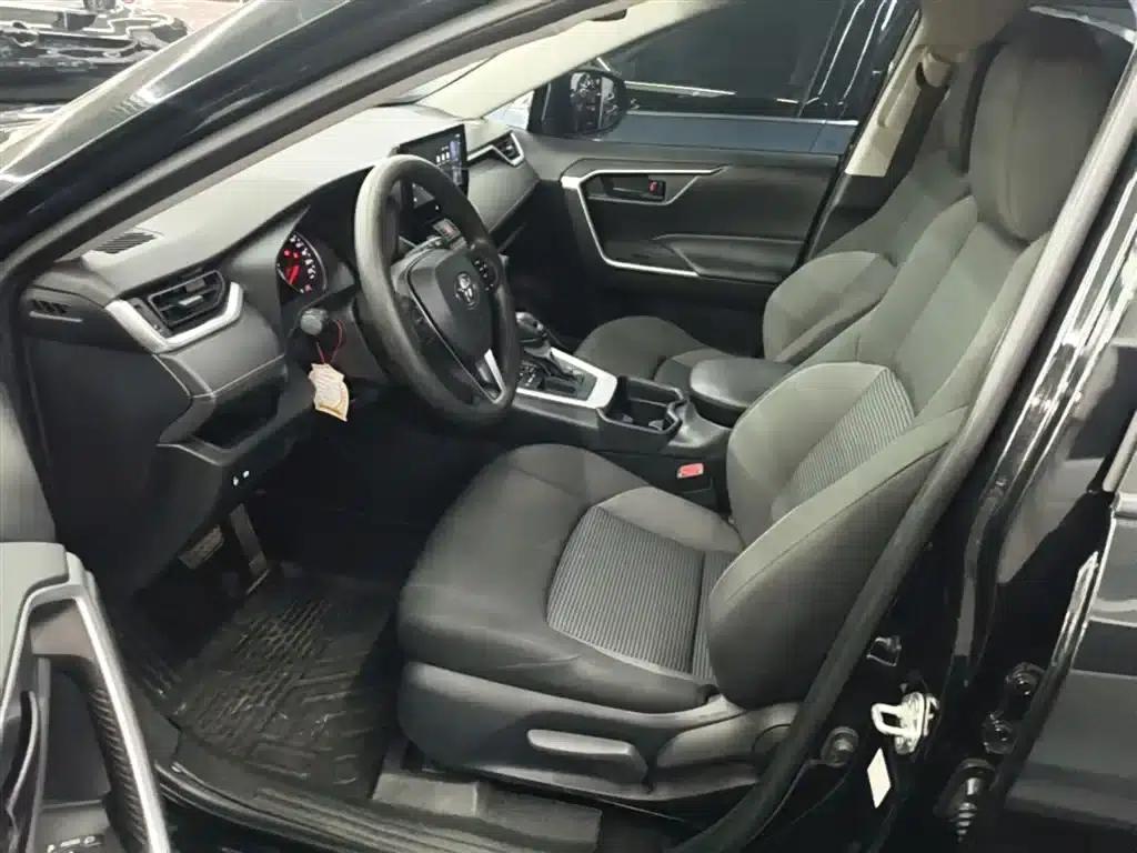 2024 Toyota RAV4 2.0L CVT 2WD Leading Edition — миниатюра 15