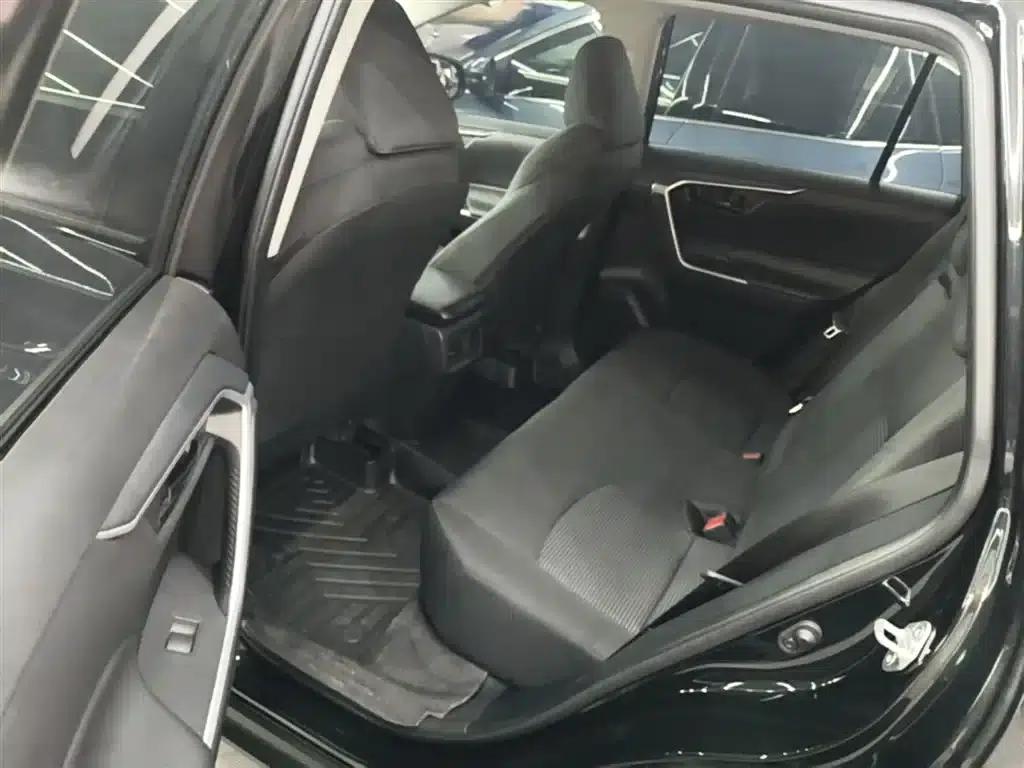 2024 Toyota RAV4 2.0L CVT 2WD Leading Edition — миниатюра 17