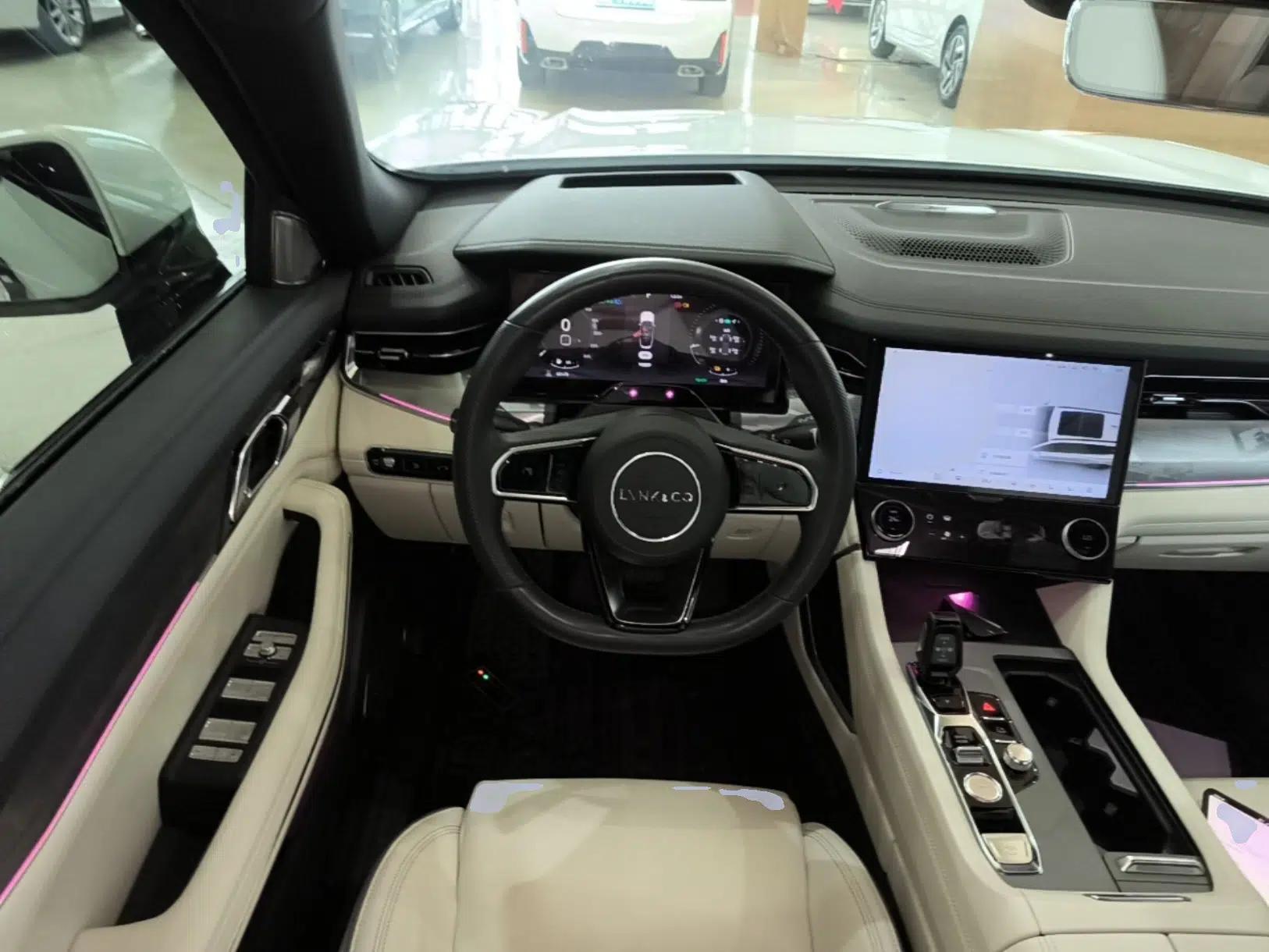 Lynk & Co 09 EM-P 2021 2.0T PHEV Ultra Six-Seater — миниатюра 13
