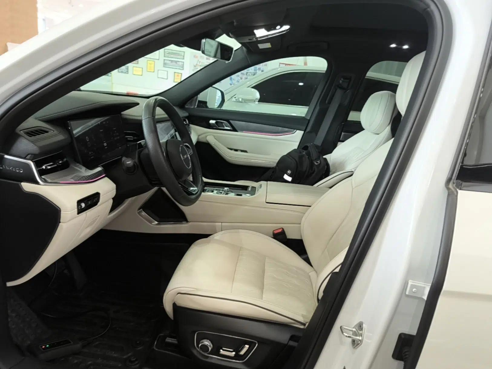 Lynk & Co 09 EM-P 2021 2.0T PHEV Ultra Six-Seater — миниатюра 17