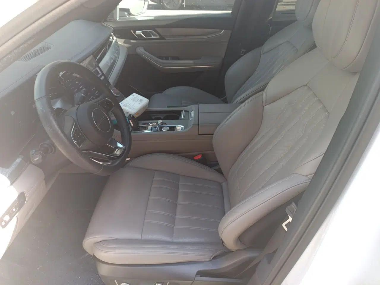 Lynk & Co 09 EM-P 2023 2.0TD EM-P Long-Range Version PM Six-Seater — миниатюра 14