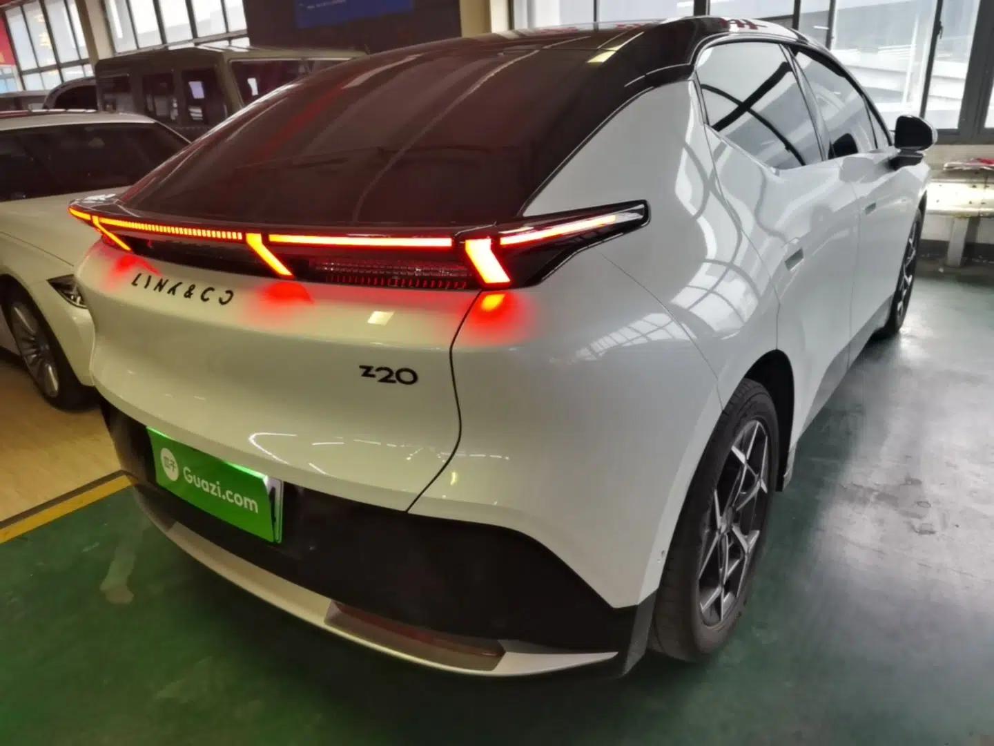 Lynk & Co Z20 2025 530 km Range Rear-Wheel Drive Pro — миниатюра 4