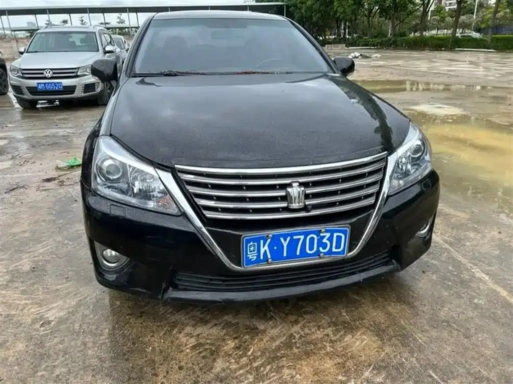 Crown 2012 2.5L Royal Leather Edition — миниатюра 2