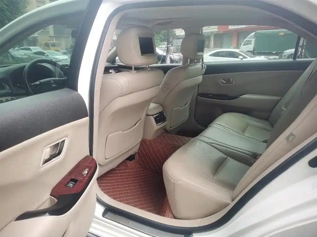 Crown 2010 2.5L Royal — миниатюра 8