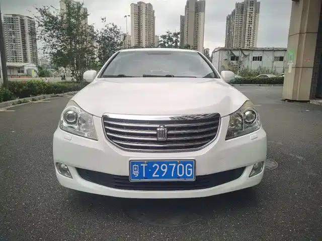 Crown 2010 2.5L Royal