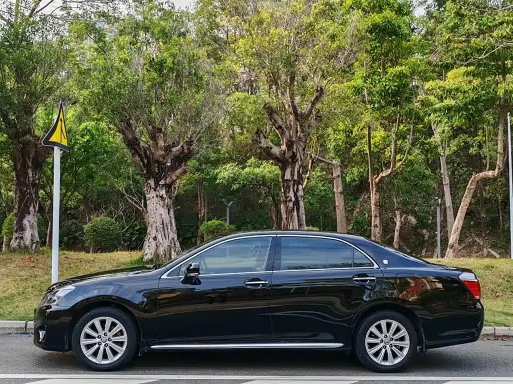 Crown 2012 2.5L Royal — миниатюра 3