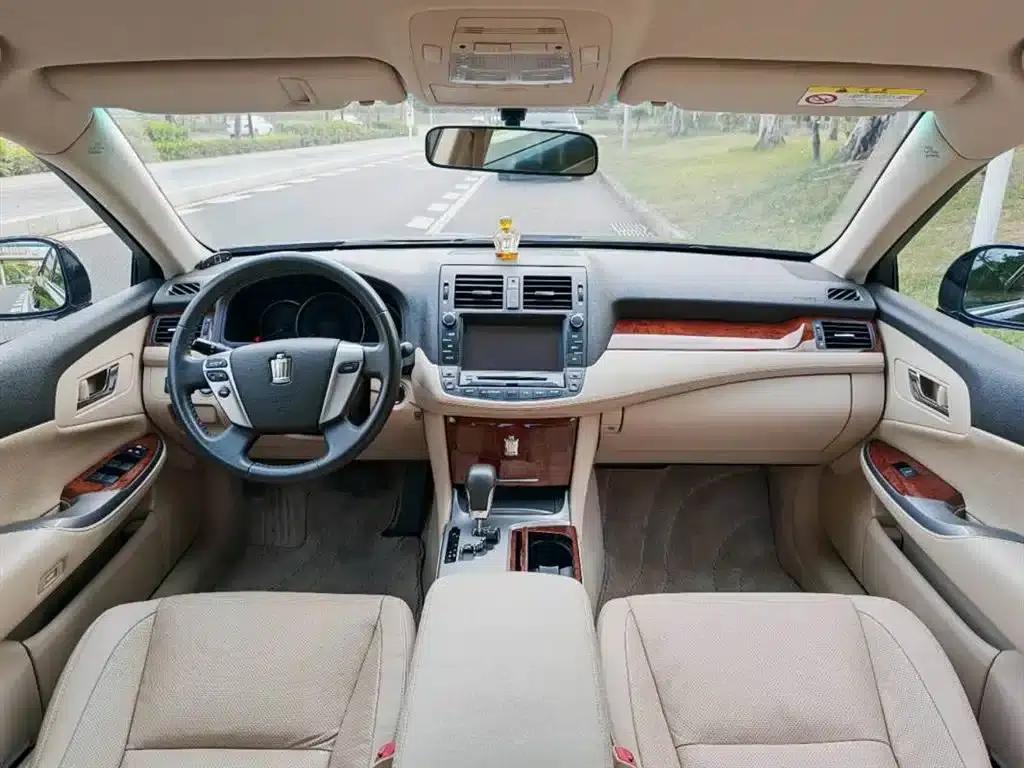 Crown 2012 2.5L Royal — миниатюра 4