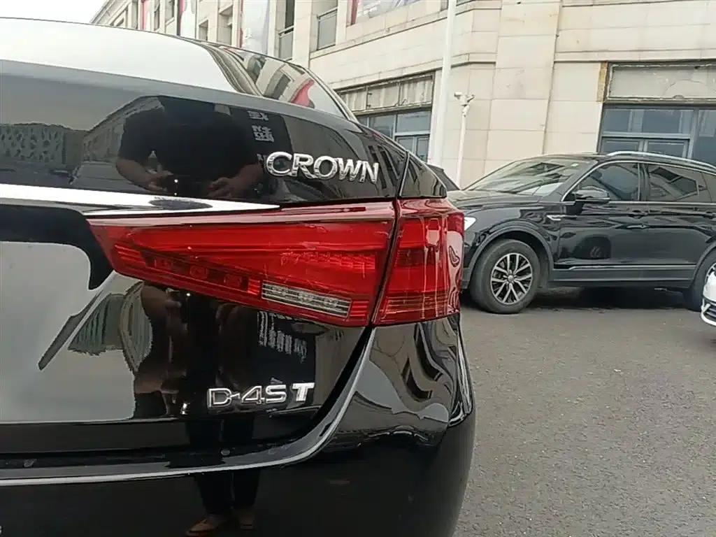 Crown 2018 2.0T Sport Edition — миниатюра 8