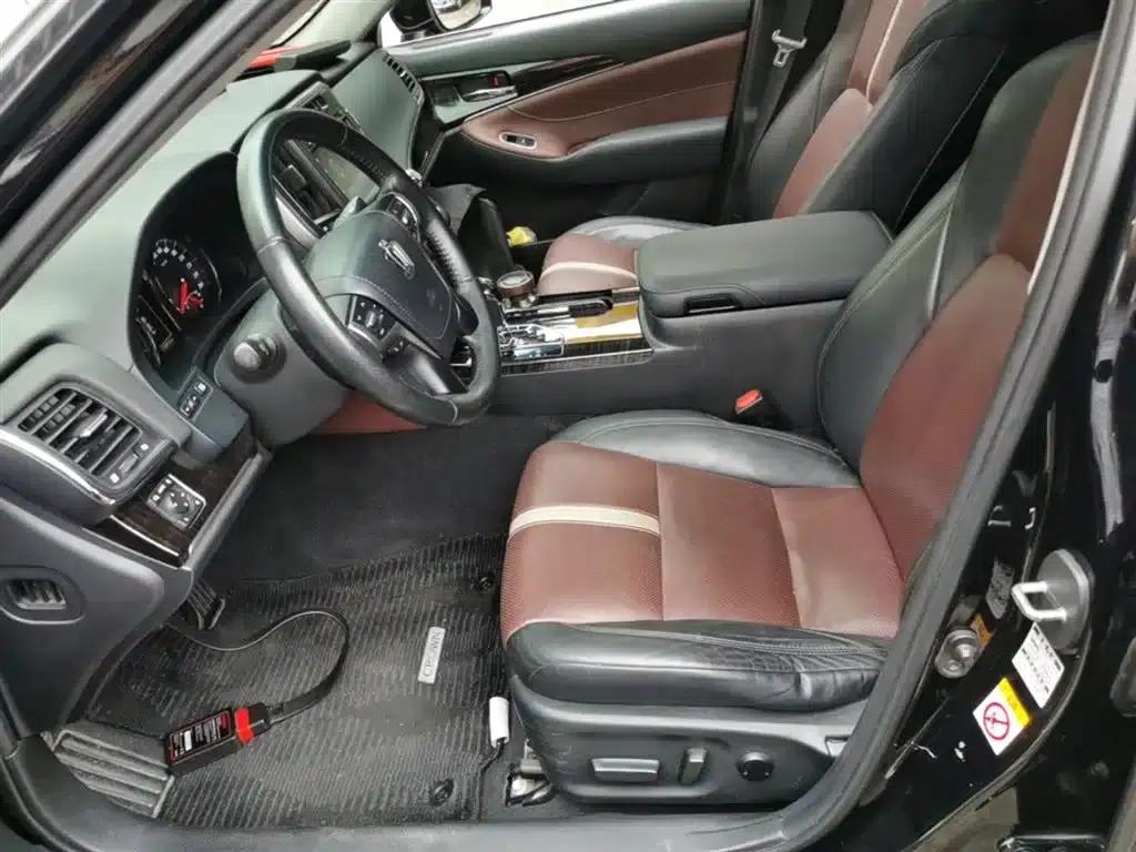 Crown 2017 2.0T Sport Edition — миниатюра 15