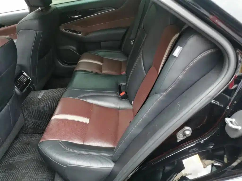Crown 2017 2.0T Sport Edition — миниатюра 17