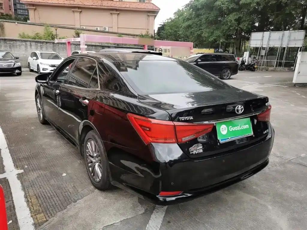 Crown 2017 2.0T Sport Edition — миниатюра 5