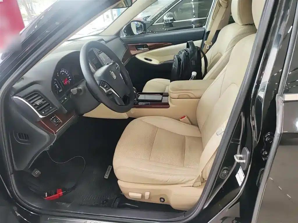 Crown 2015 2.0T Pioneer Edition — миниатюра 11