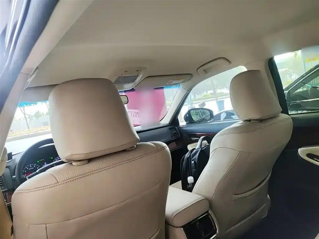 Crown 2015 2.0T Pioneer Edition — миниатюра 14