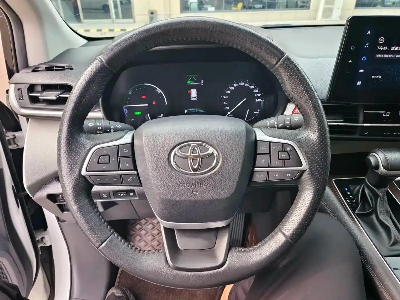 2023 Grevia 2.5L Hybrid Premium Plus Edition — миниатюра 8