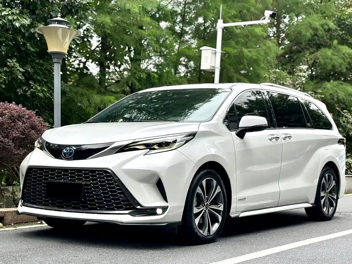 2023 Grevia 2.5L Hybrid Flagship VIP Edition — миниатюра 1