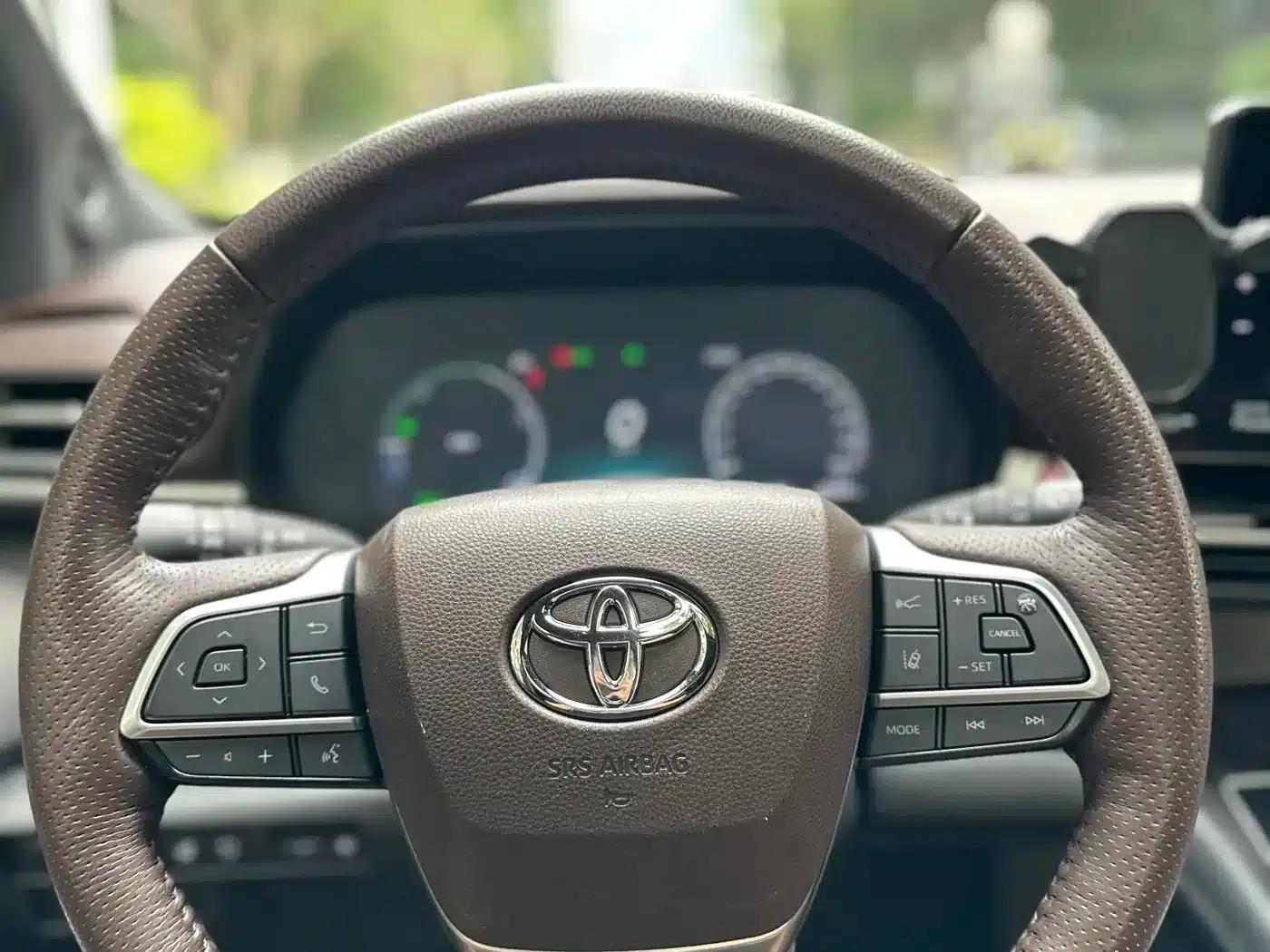2023 Grevia 2.5L Hybrid Flagship VIP Edition — миниатюра 14