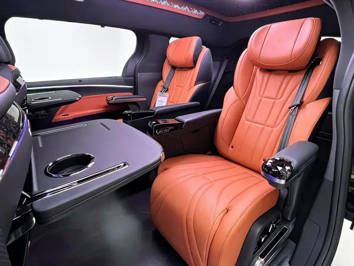 2026 Grevia 2.5L Hybrid Luxury Edition — миниатюра 11